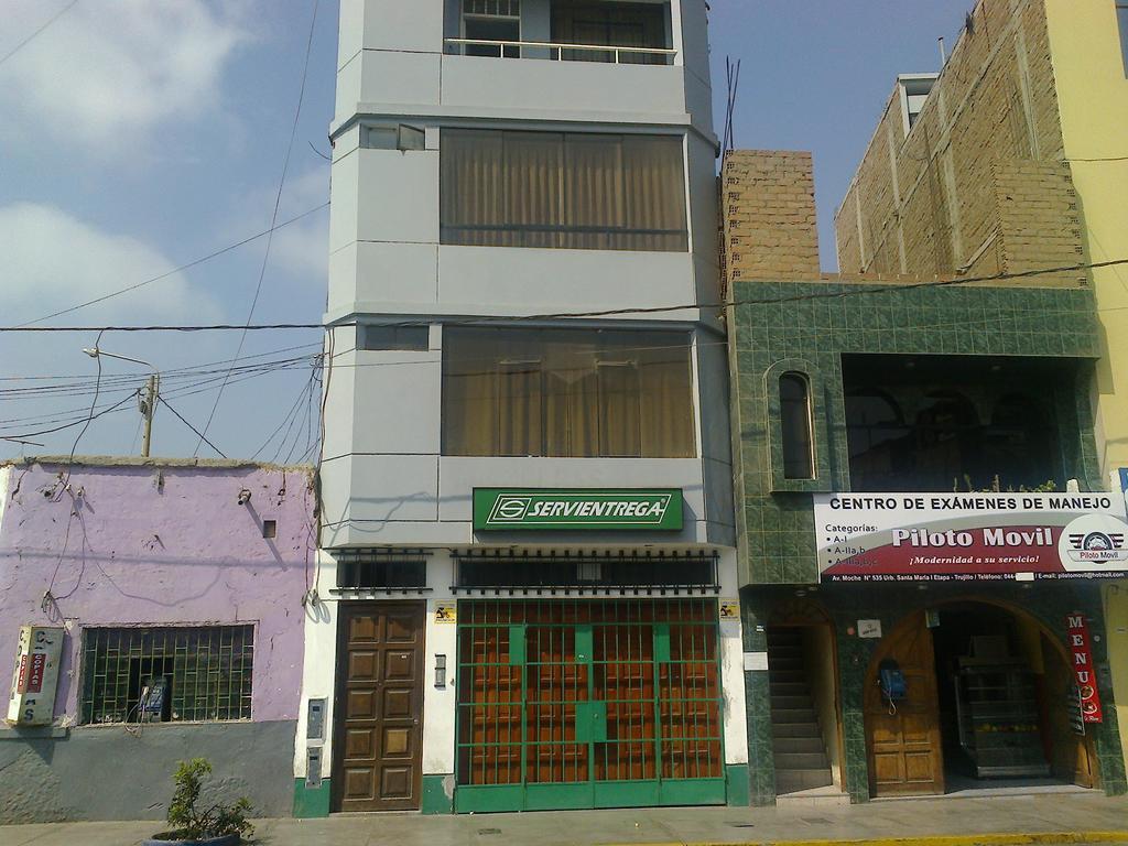 Strenua Santa Maria Suites Trujillo Kültér fotó