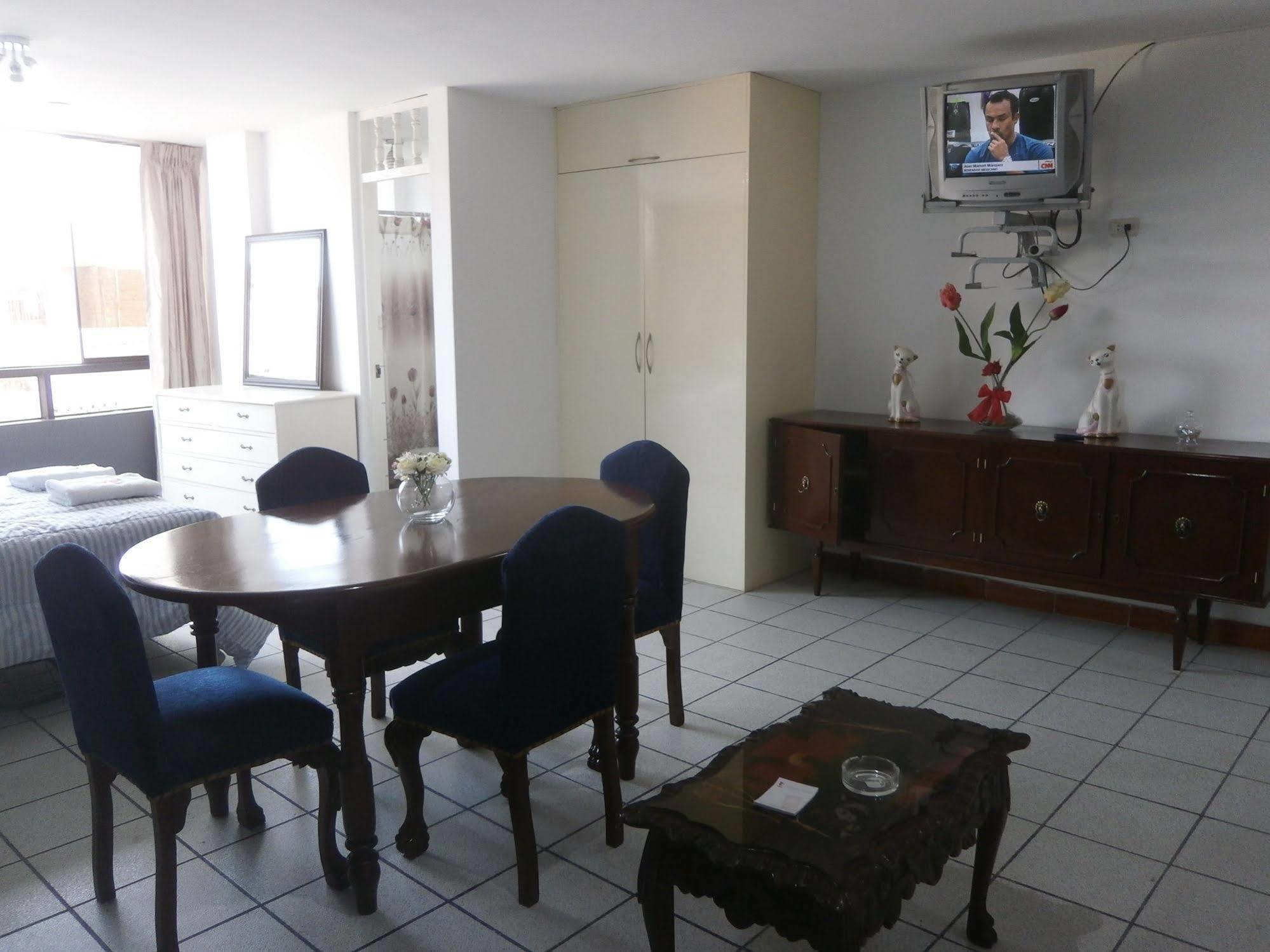 Strenua Santa Maria Suites Trujillo Kültér fotó