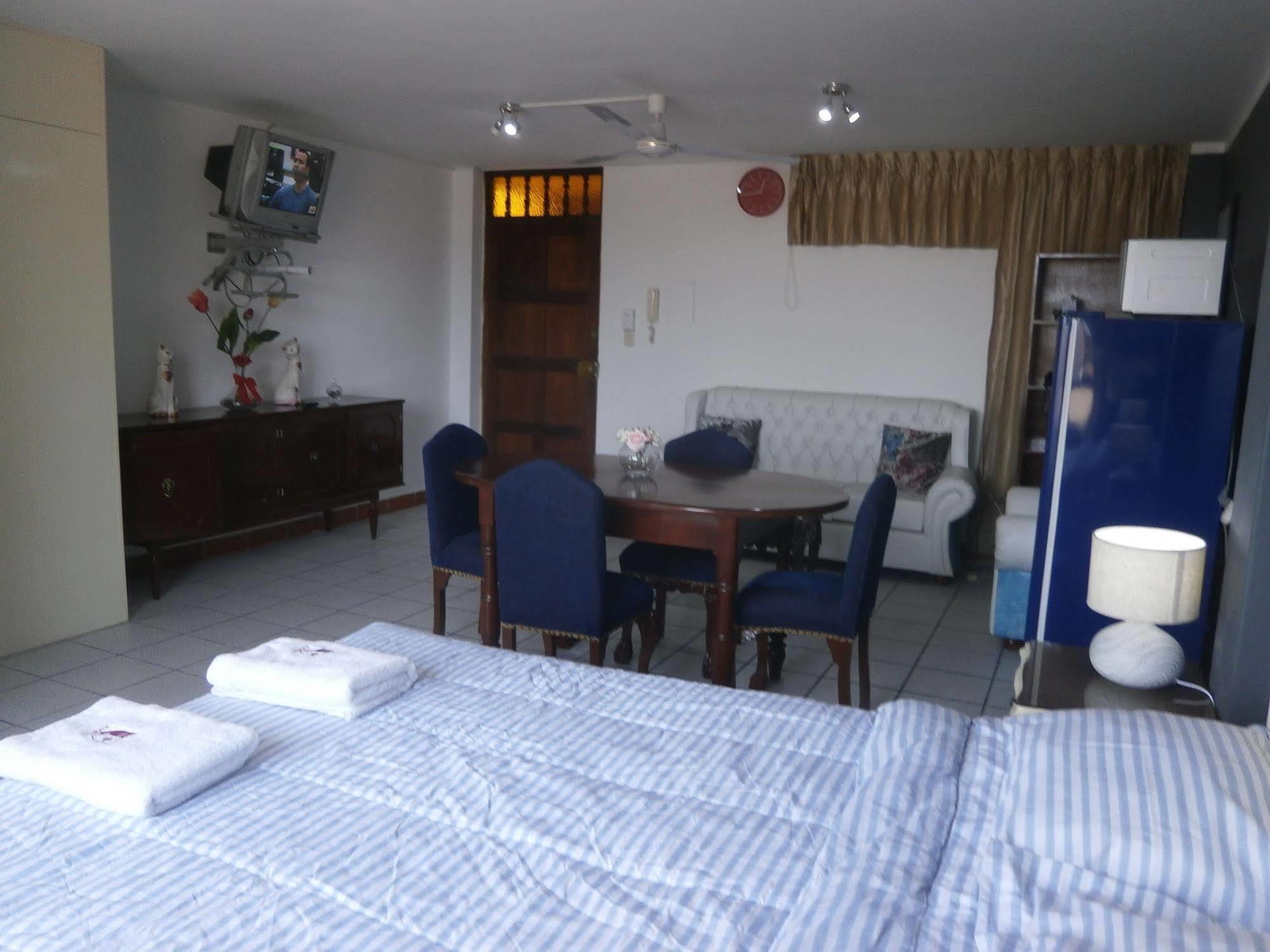 Strenua Santa Maria Suites Trujillo Kültér fotó